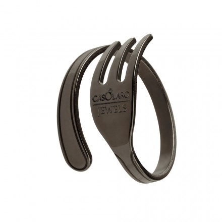 Black fork ring